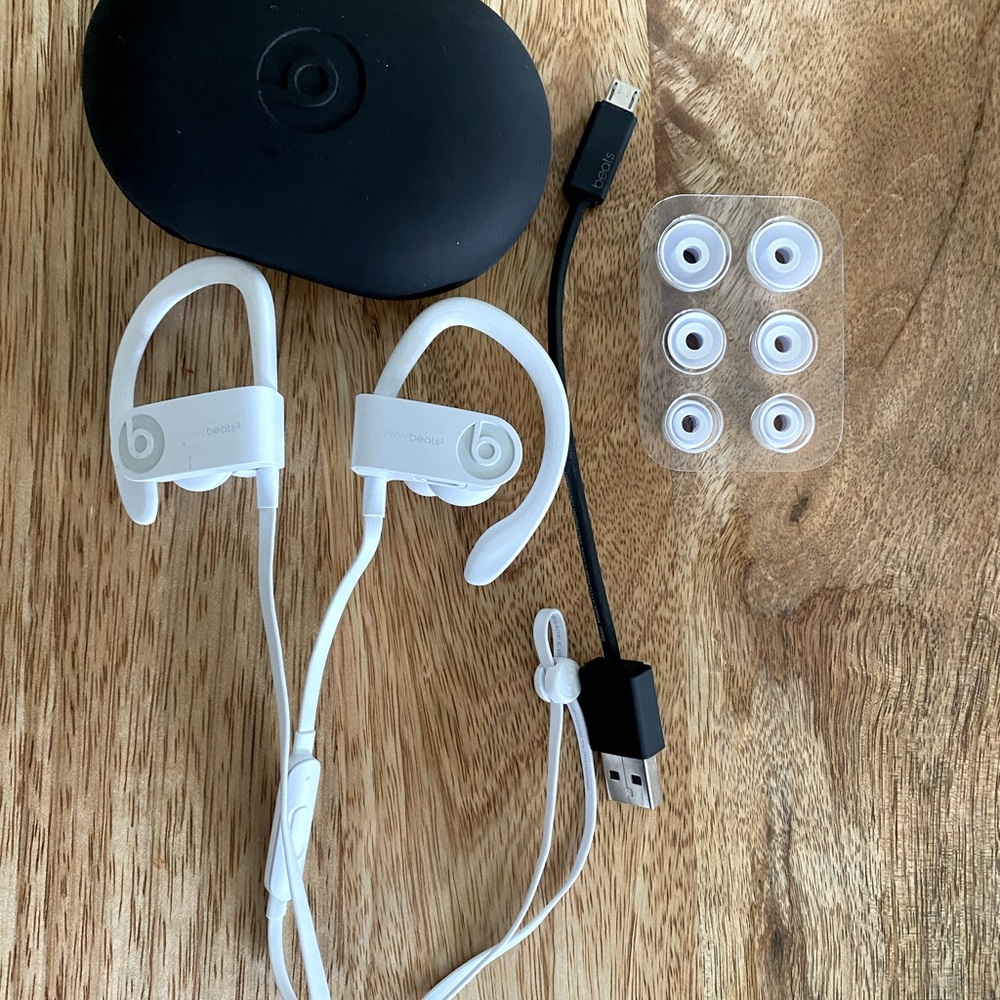 Powerbeats 3